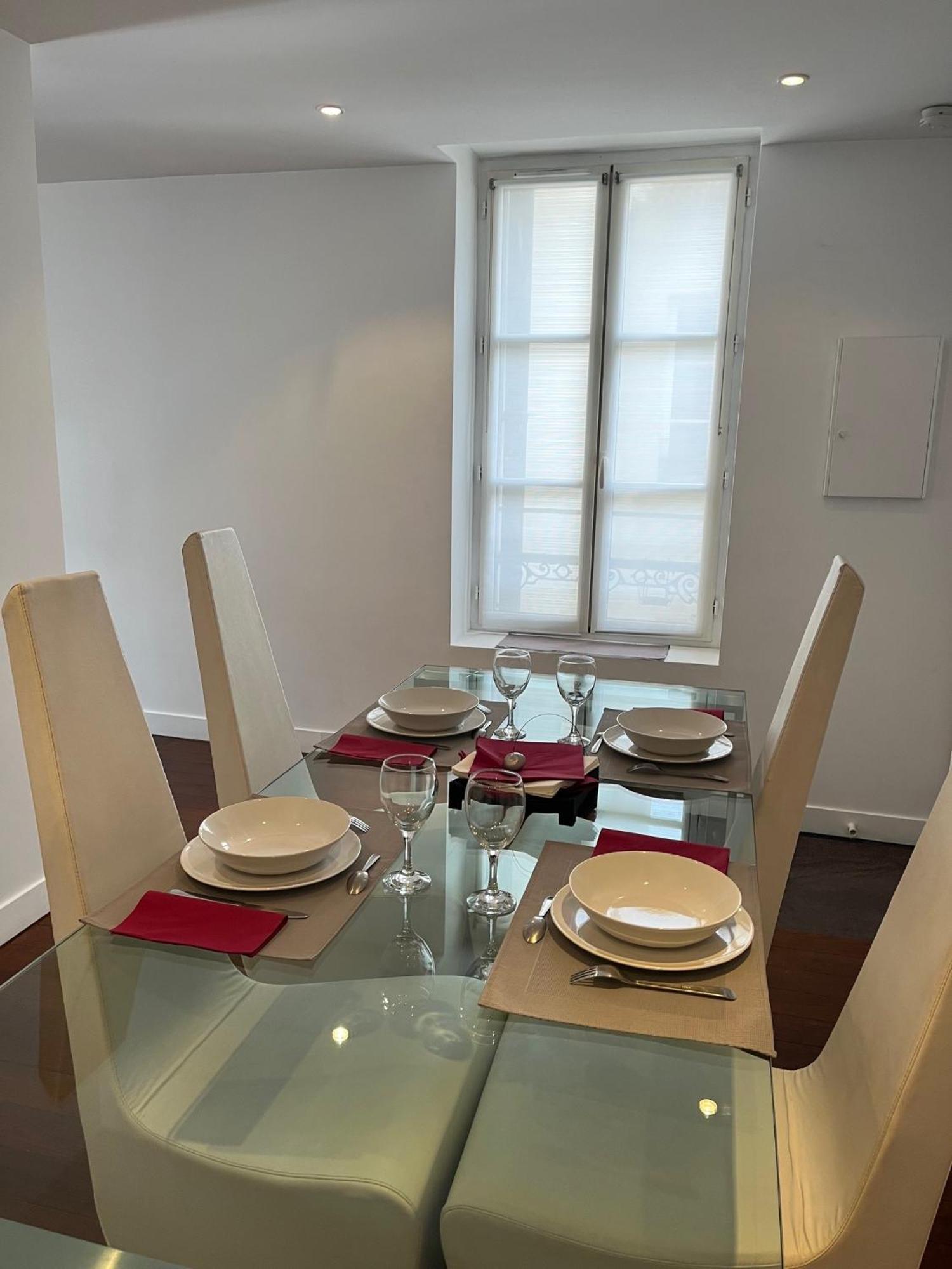 Bel Appartement Chic Et Cosy 78100 Saint-Germain-en-Laye Eksteriør billede